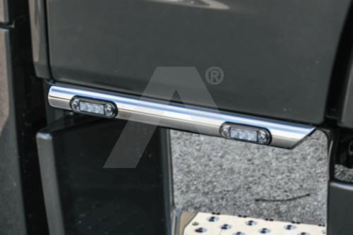Ramy pod drzwi MAN TGX XXL - zdjęcie 1