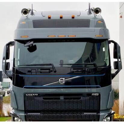 Osłona przeciwsłoneczna TruckKing VOLVO FH4/FH5, z zestawem montażowym, wycięcia na 5 obrysów, głębokość 29 cm - zdjęcie 1