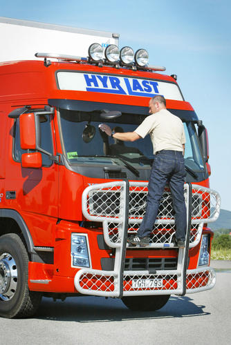 Osłona czołowa kangur TRUX typu Highway do Volvo FH2/FM2, nr kat. A14-251 - zdjęcie 1