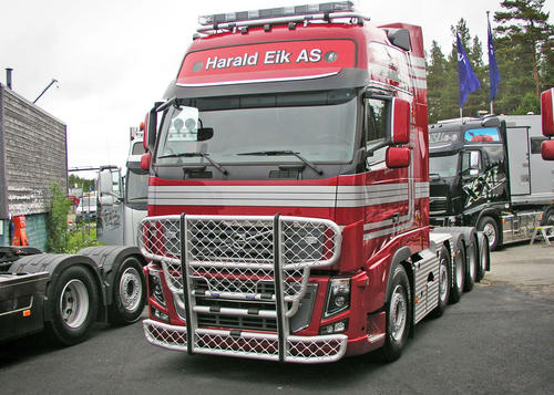 Osłona czołowa kangur TRUX typu Highway do Volvo FH3/FM3, nr kat. A14-351 - zdjęcie 1