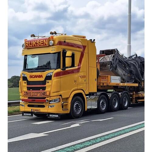 Osłona przeciwsłoneczna SCANIA S/R NG aluminium 30 cm wysokości na 4 lampy nowego typu Fox Parts - zdjęcie 1