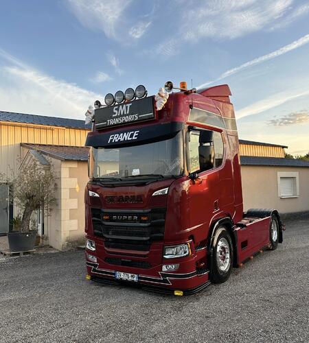 Osłona przeciwsłoneczna SCANIA S/R NG aluminium 40 cm wysokości na 2 lampy starego typu Fox Parts łuk - Extra Low - zdjęcie 1