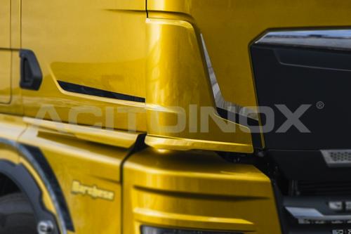 Ozdobne listwy ze stali nierdzewnej na wlot powietrza i drzwi MAN NTGX 2020 - - zdjęcie 1