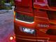 Dodatkowe światła pozycyjne LED białe/pomarańczowe + światło stroboskopowe do reflektorów przeciwmgłowych Scania R/S 2016-2022 - zdjęcie 7