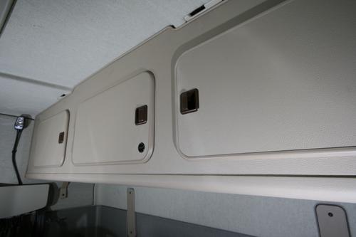 Szafka trzydrzwiowa na tył kabiny VOLVO FH4 Globetrotter (beige brown), nr kat. 2615603ES54 - zdjęcie 1