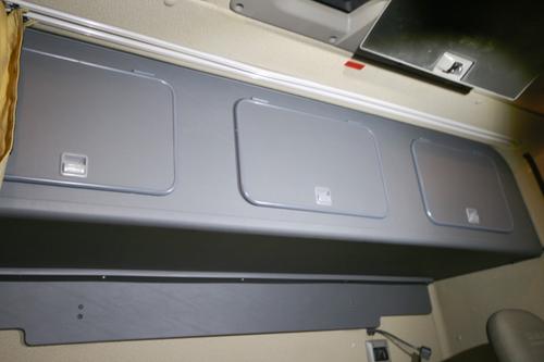 Szafka trzydrzwiowa na tył kabiny do DAF XF Space Cab (antracyt), nr kat. 265104ES182 - zdjęcie 1